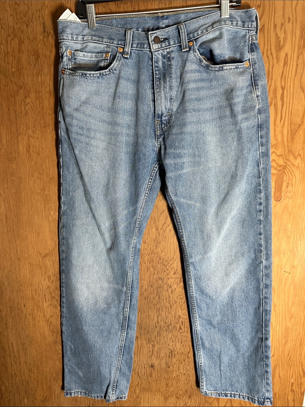 Levi's Men's Relaxed Light Wash Blue Jeans